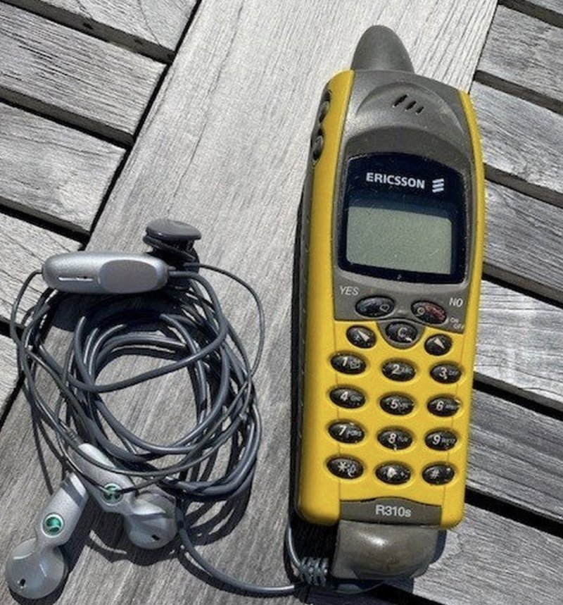 Ericsson R310S såldes för över 6 000 kronor på Tradera 2023. Foto: Tradera Ericsson R310S såldes för över 6 000 kronor på Tradera 2023. Foto: Tradera